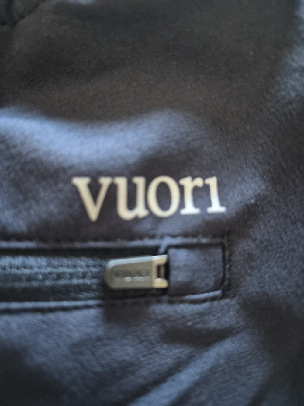 New Vuori Transit Joggers In Navy - Picture 4 of 6